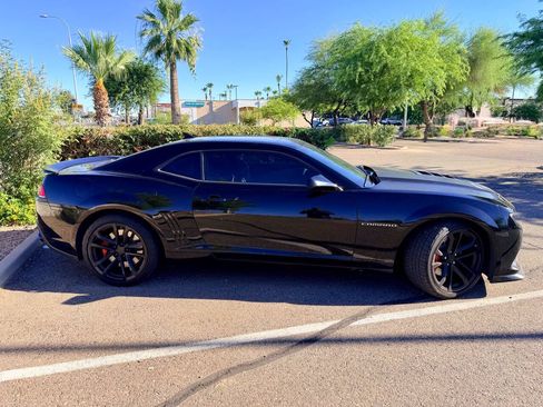 Used 2014 Chevrolet Camaro SS w/ SS Performance Package RWD image 8