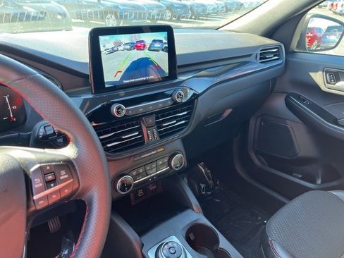 Used 2025 Ford Escape ST-Line image 23