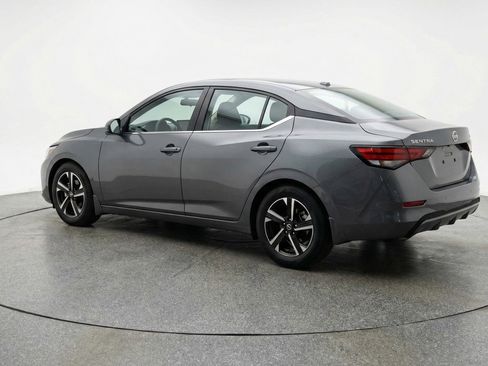 Used 2025 Nissan Sentra SV FWD image 5