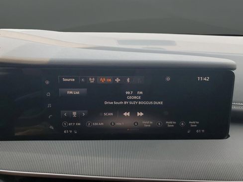 New 2025 Nissan Murano SV image 17