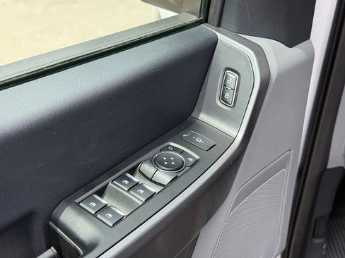 Used 2025 Ford F250 XLT AWD/4WD image 12