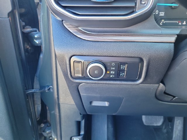 Used 2023 Ford Explorer Limited w/ Equipment Group 301A AWD/4WD image 23