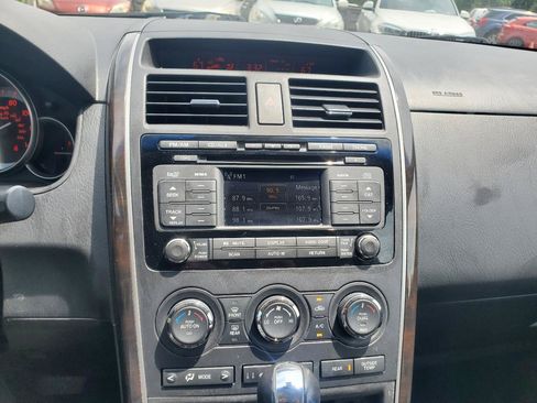 Used 2010 MAZDA CX-9 Grand Touring w/ Moonroof & Bose Audio Pkg AWD/4WD image 23