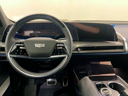 New 2026 Cadillac Vistiq Premium Luxury w/ LPO, Floor Liner Package image 13