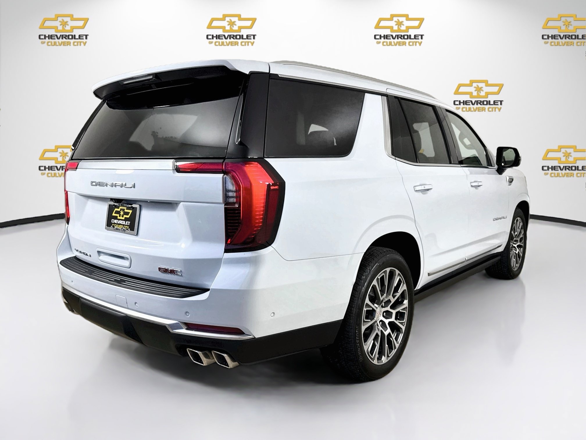 Used 2026 GMC Yukon Denali w/ Sun & Power Step Package RWD image 8