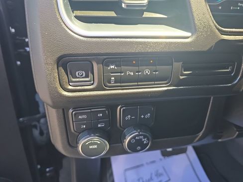 Used 2024 Chevrolet Tahoe LT AWD/4WD image 27