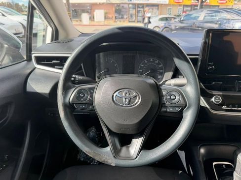 Used 2023 Toyota Corolla LE image 29