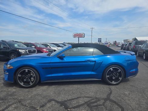 Used 2020 Ford Mustang GT Premium w/ Equipment Group 401A RWD image 4
