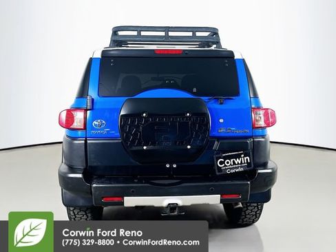 Used 2007 Toyota FJ Cruiser 4WD image 6