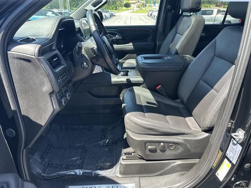 Certified 2024 Chevrolet Tahoe Z71 w/ Luxury Package AWD/4WD image 11