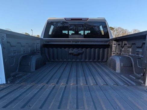 Used 2025 Chevrolet Silverado 1500 LT Trail Boss w/ LT Trail Boss Premium Package image 18