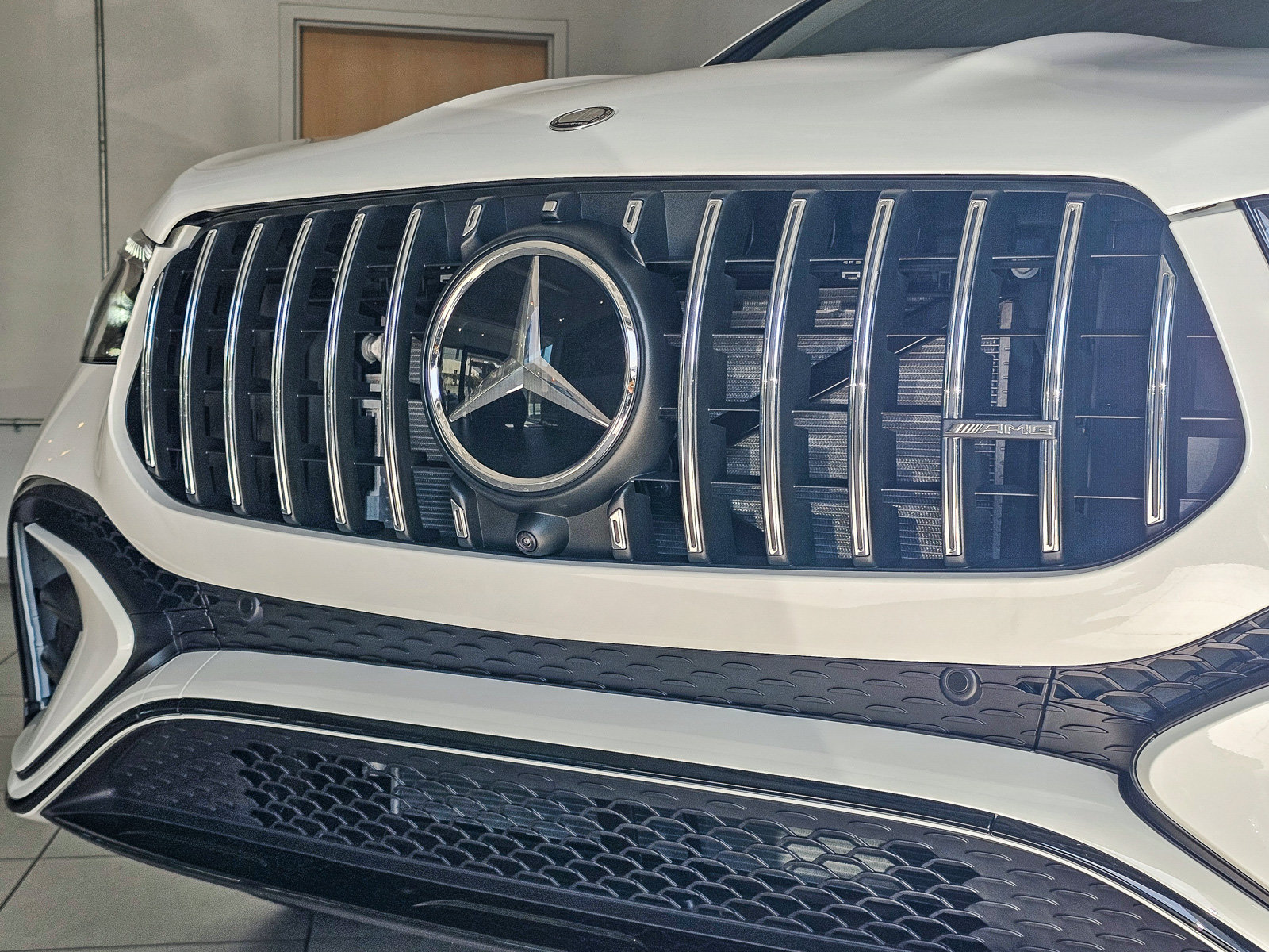 New 2026 Mercedes-Benz GLE 53 AMG 4MATIC Coupe image 4