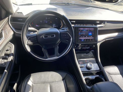 Certified 2022 Jeep Grand Cherokee L Limited image 17