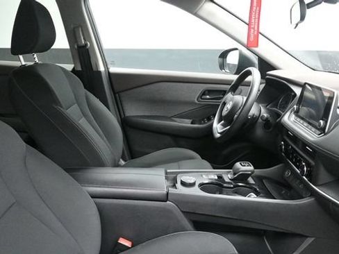 Used 2023 Nissan Rogue S AWD/4WD image 13