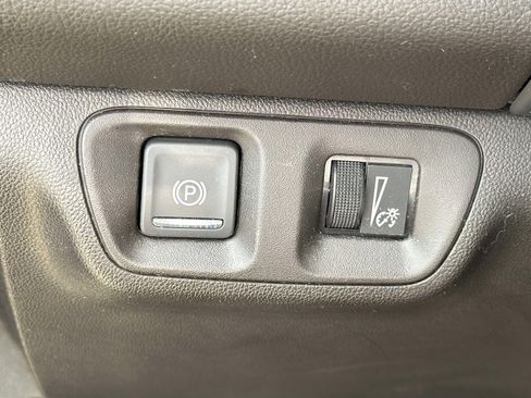 Used 2023 GMC Acadia SLE w/ Driver Convenience Package AWD/4WD image 23