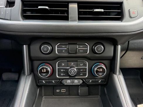 Used 2021 Chevrolet Tahoe LT w/ LT Signature Package AWD/4WD image 18