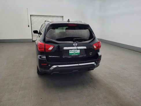 Used 2020 Nissan Pathfinder SL AWD/4WD image 6