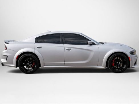 Used 2020 Dodge Charger Scat Pack RWD image 6
