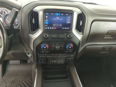 Used 2021 Chevrolet Silverado 1500 LT Trail Boss w/ Convenience Package II AWD/4WD image 24