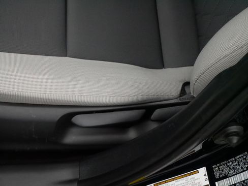 Certified 2025 Toyota Corolla LE w/ Convenience Package image 20