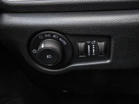 New 2026 Chrysler Pacifica Select image 27