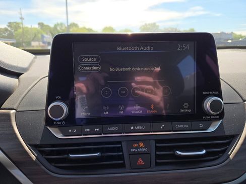 Used 2025 Nissan Altima 2.5 SV image 27