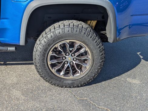 Used 2020 Chevrolet Colorado ZR2 image 32