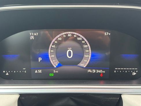 New 2026 Volkswagen Taos SE image 16