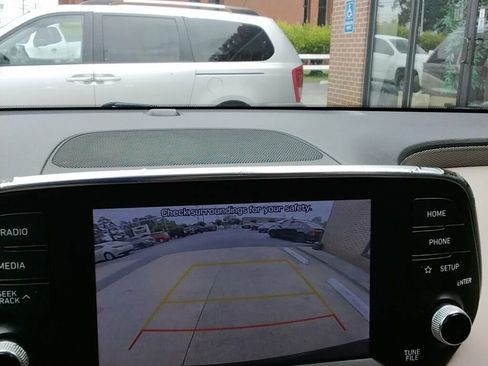 Used 2020 Hyundai Santa Fe SEL w/ Convenience Package FWD image 21