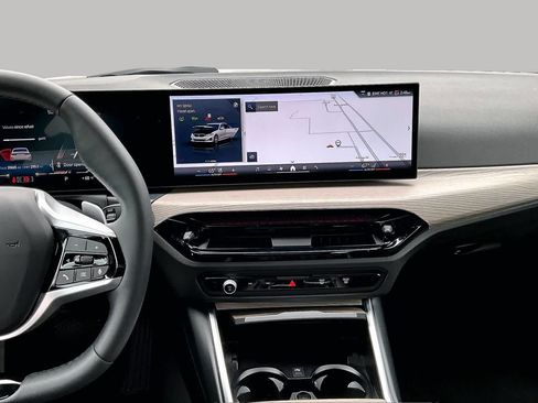 Certified 2025 BMW 330i Sedan RWD image 7