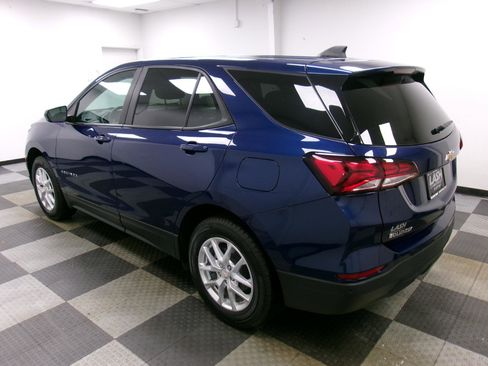 Certified 2023 Chevrolet Equinox LS AWD/4WD image 2