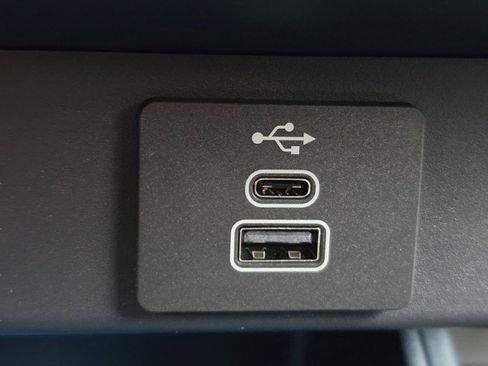 New 2025 Ford Maverick XLT w/ XLT Luxury Package image 12