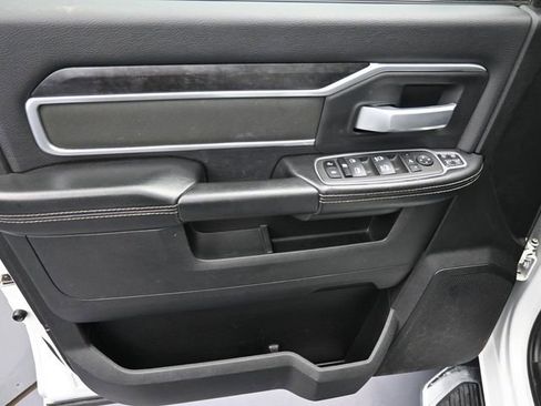 Used 2024 RAM 2500 Big Horn image 27