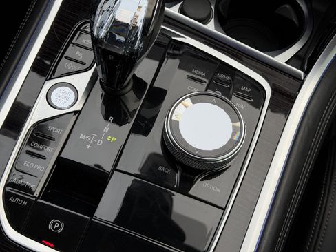 Used 2020 BMW 840i Coupe w/ M Sport Package image 30