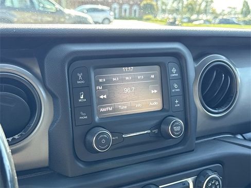 Used 2020 Jeep Gladiator Sport w/ Quick Order Package 24S image 18