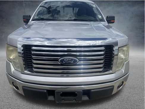 Used 2011 Ford F150 XLT w/ XLT Chrome Pkg RWD image 2