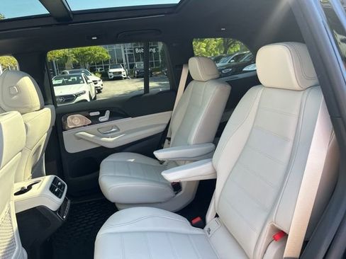 New 2026 Mercedes-Benz GLS 450 4MATIC image 21