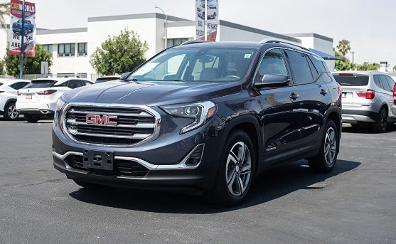 Used 2019 GMC Terrain SLT w/ Preferred Package FWD image 2