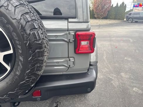 Used 2021 Jeep Wrangler Unlimited Rubicon image 47