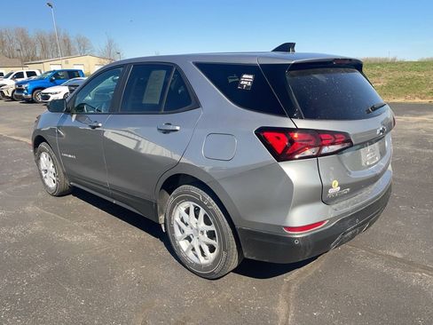 Used 2023 Chevrolet Equinox LS w/ LS Convenience Package AWD/4WD image 5