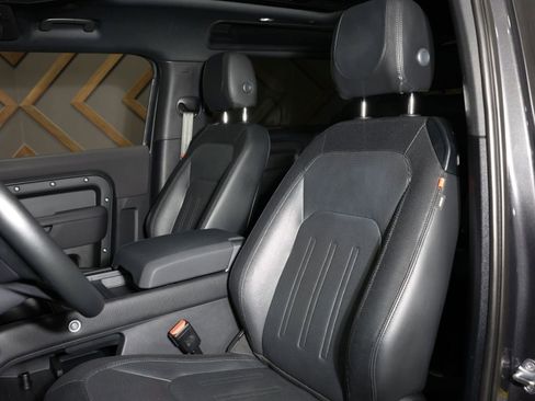 Used 2022 Land Rover Defender 90 X-Dynamic S image 40