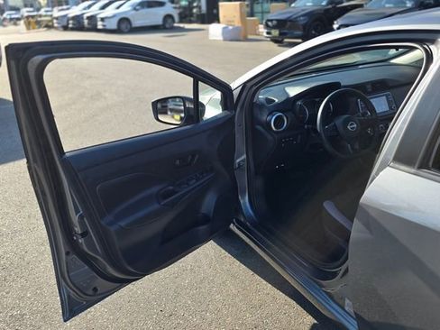 Used 2025 Nissan Versa S FWD image 35