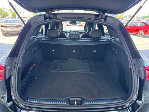 Used 2025 Mercedes-Benz GLC 300 image 18