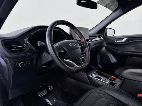 Used 2023 Ford Escape ST-Line Elite w/ Premium Technology Package AWD/4WD image 9