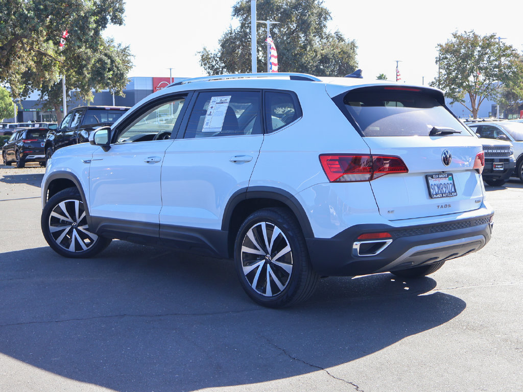 Used 2022 Volkswagen Taos SE FWD image 9