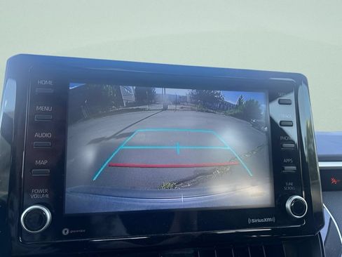 Used 2022 Toyota Corolla LE FWD image 8