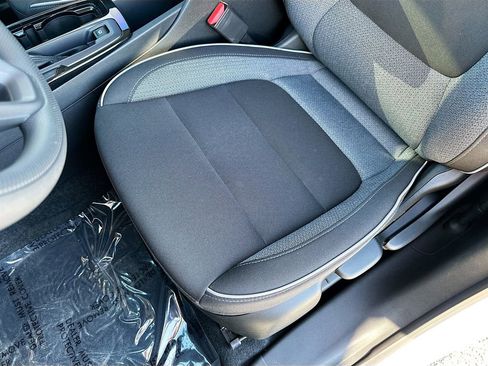 Used 2024 Chevrolet TrailBlazer LT w/ Driver Confidence Package image 18