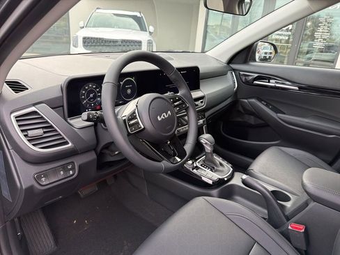 New 2026 Kia Seltos EX image 31