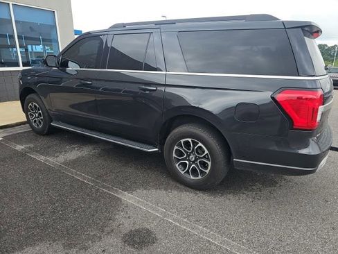 Used 2023 Ford Expedition Max XLT RWD image 4