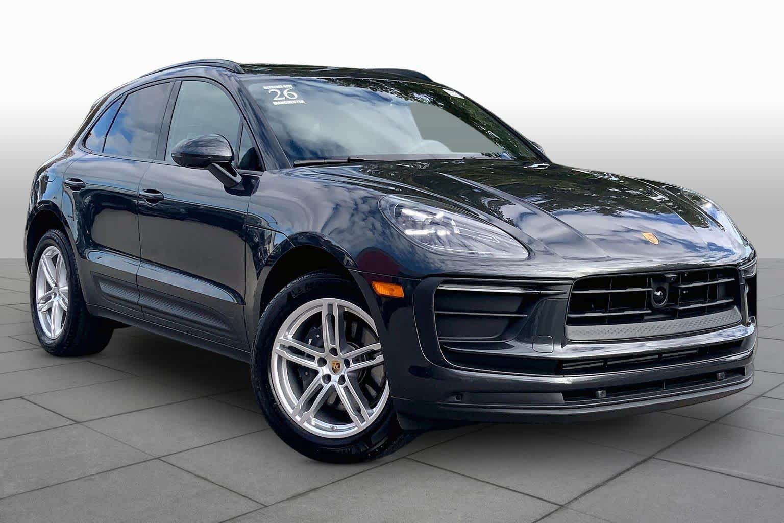 Used 2026 Porsche Macan AWD/4WD image 3